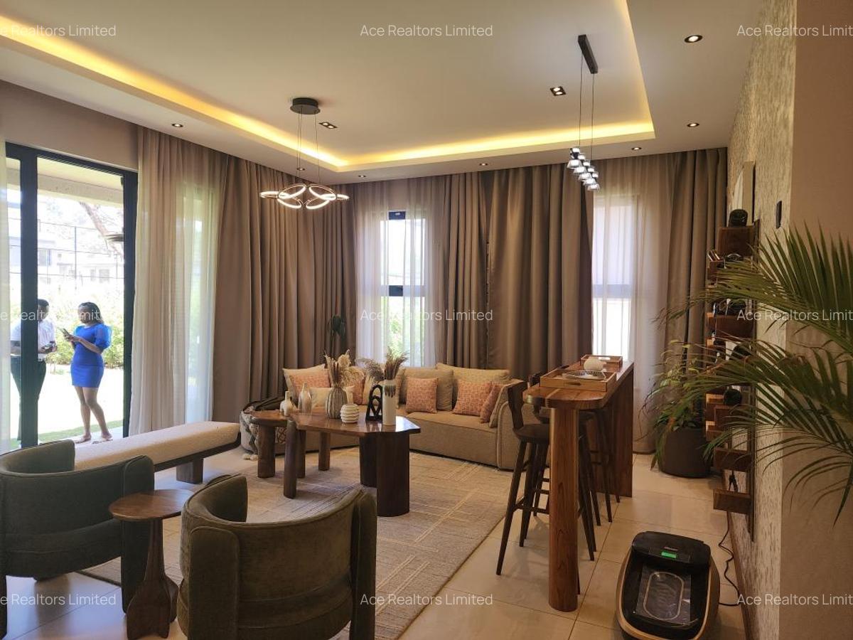 4 Bed Townhouse with En Suite at Oak And Ivy - 2