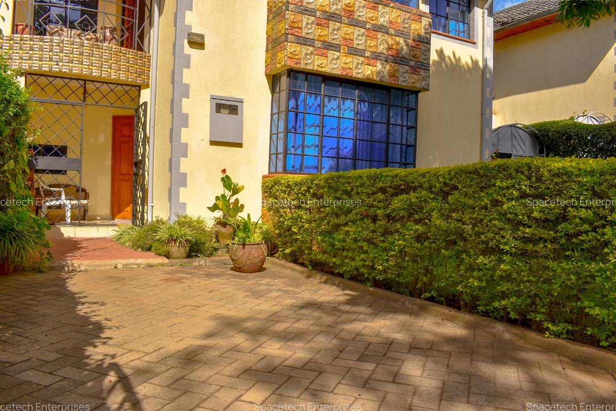 4 Bed Townhouse with En Suite in Lavington - 3