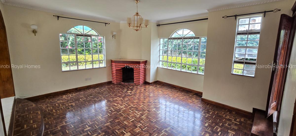 4 Bed Townhouse with En Suite at Lavington Road - 8