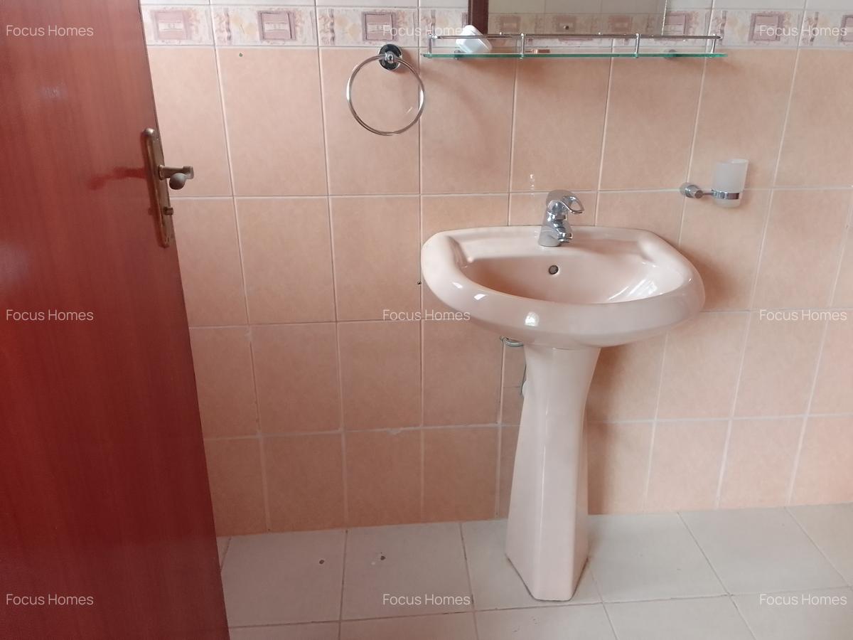 4 Bed Townhouse with En Suite in Lavington - 3