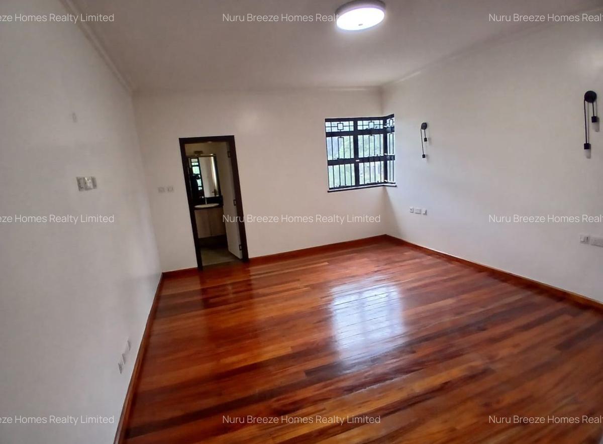 4 Bed Townhouse with En Suite in Karen - 11