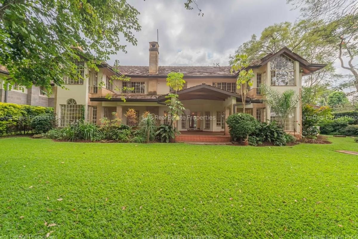 5 Bed Townhouse with En Suite in Rosslyn - 1