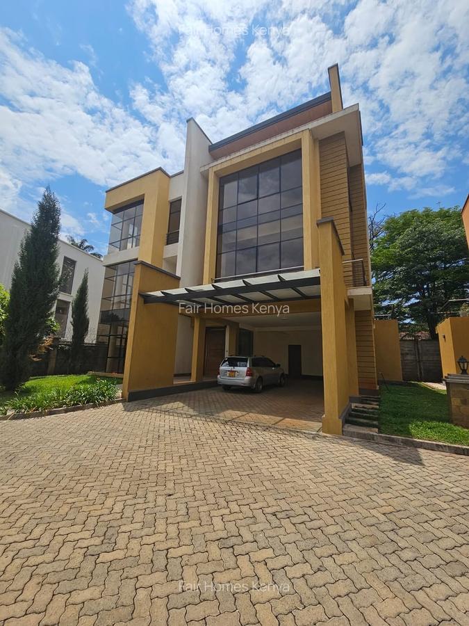 5 Bed Townhouse with En Suite at Lavington Green - 13