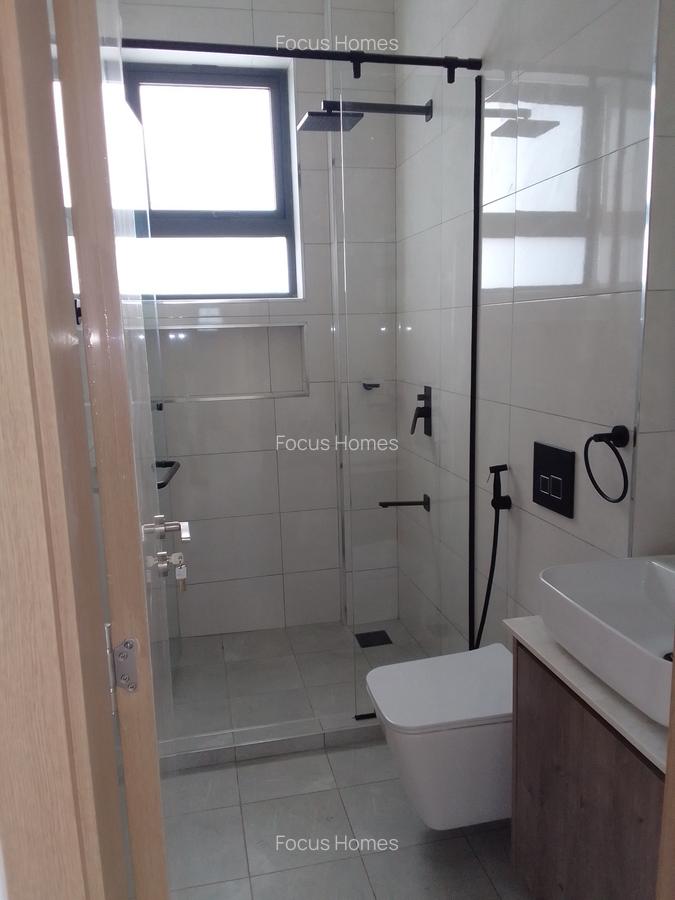 2 Bed Apartment with En Suite in Westlands Area - 4