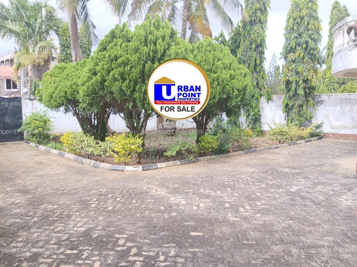 4 Bed House with En Suite at Utange - 4