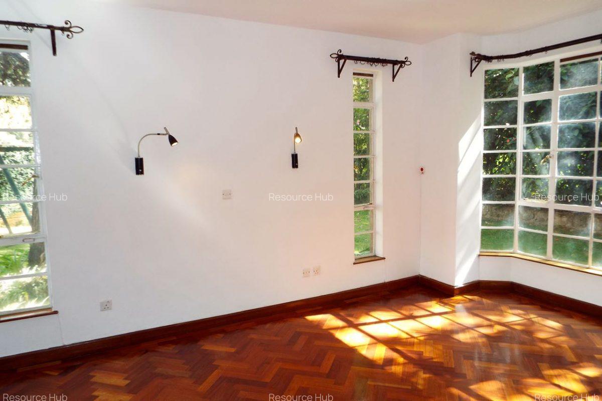 4 Bed House with En Suite at Karen - 10