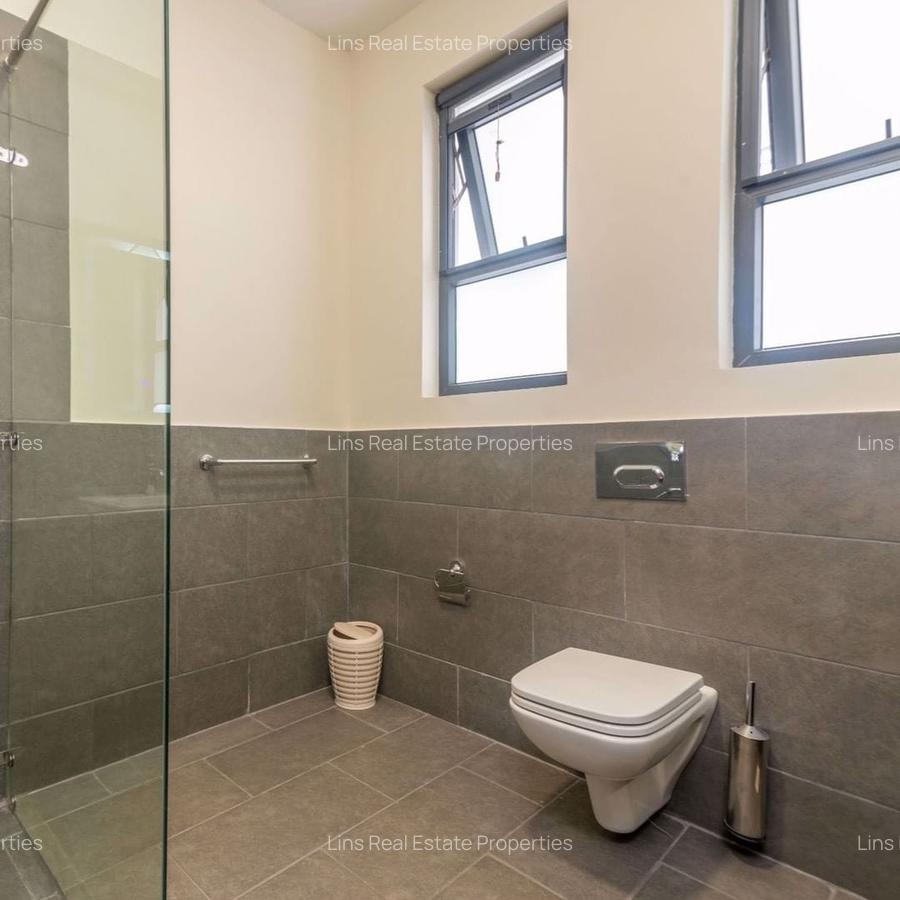 Serviced 2 Bed Apartment with En Suite in Spring Valley - 13