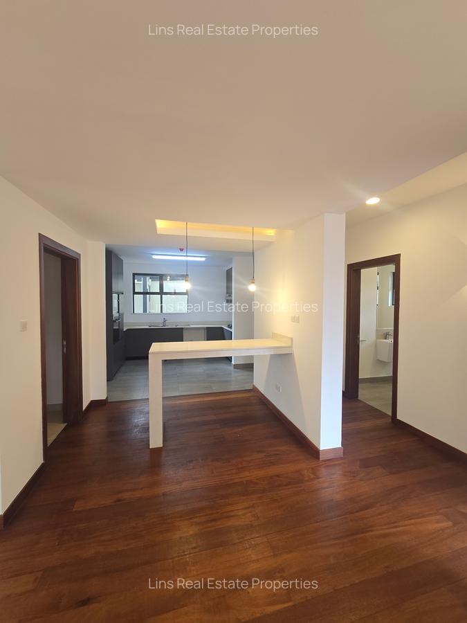 4 Bed Apartment with En Suite in Rosslyn - 13