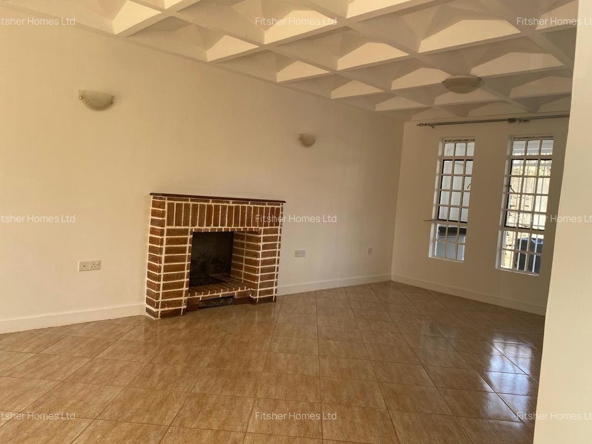 4 Bed House with En Suite in Kiambu Road - 8