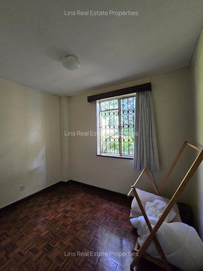 4 Bed House with En Suite in Nyari - 11