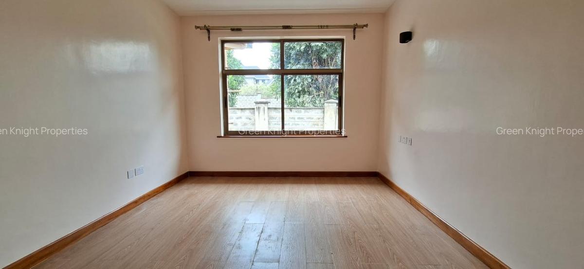 4 Bed House with En Suite in Nyari - 6