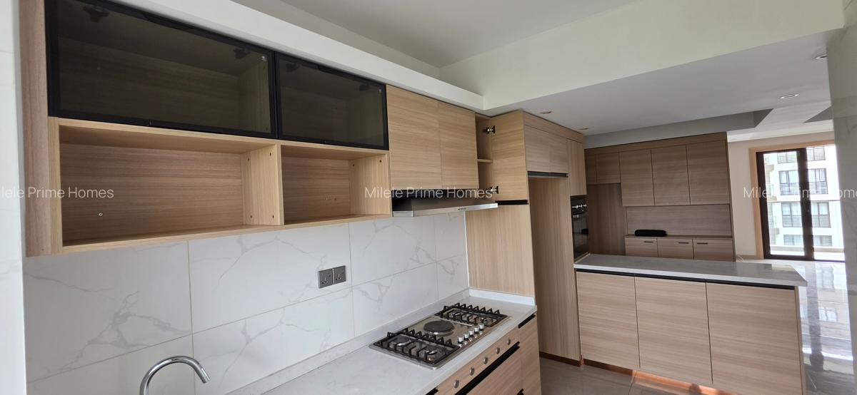 Serviced 3 Bed Apartment with En Suite at Riverside Drive - 4