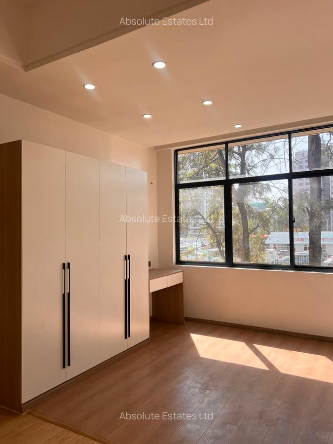 Studio Apartment with Swimming Pool in Kilimani - 5