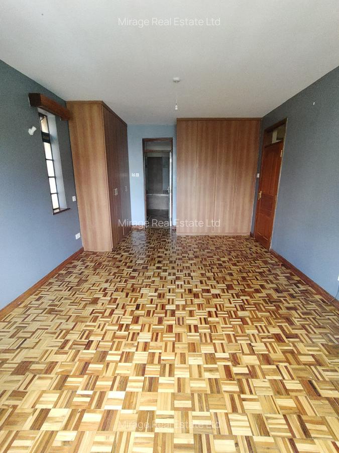3 Bed Apartment with Swimming Pool in Kilimani - 12