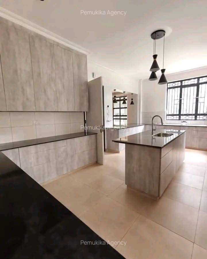 4 Bed Townhouse with En Suite in Karen - 4