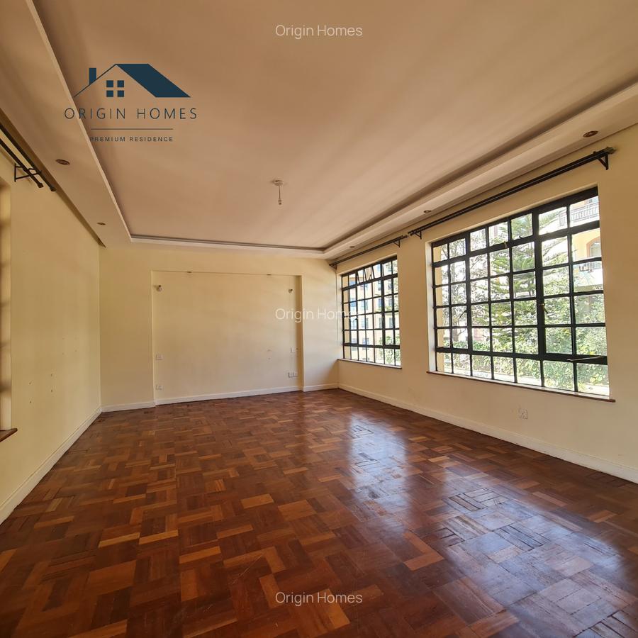 3 Bed Apartment with En Suite at Riverside Drive - 15