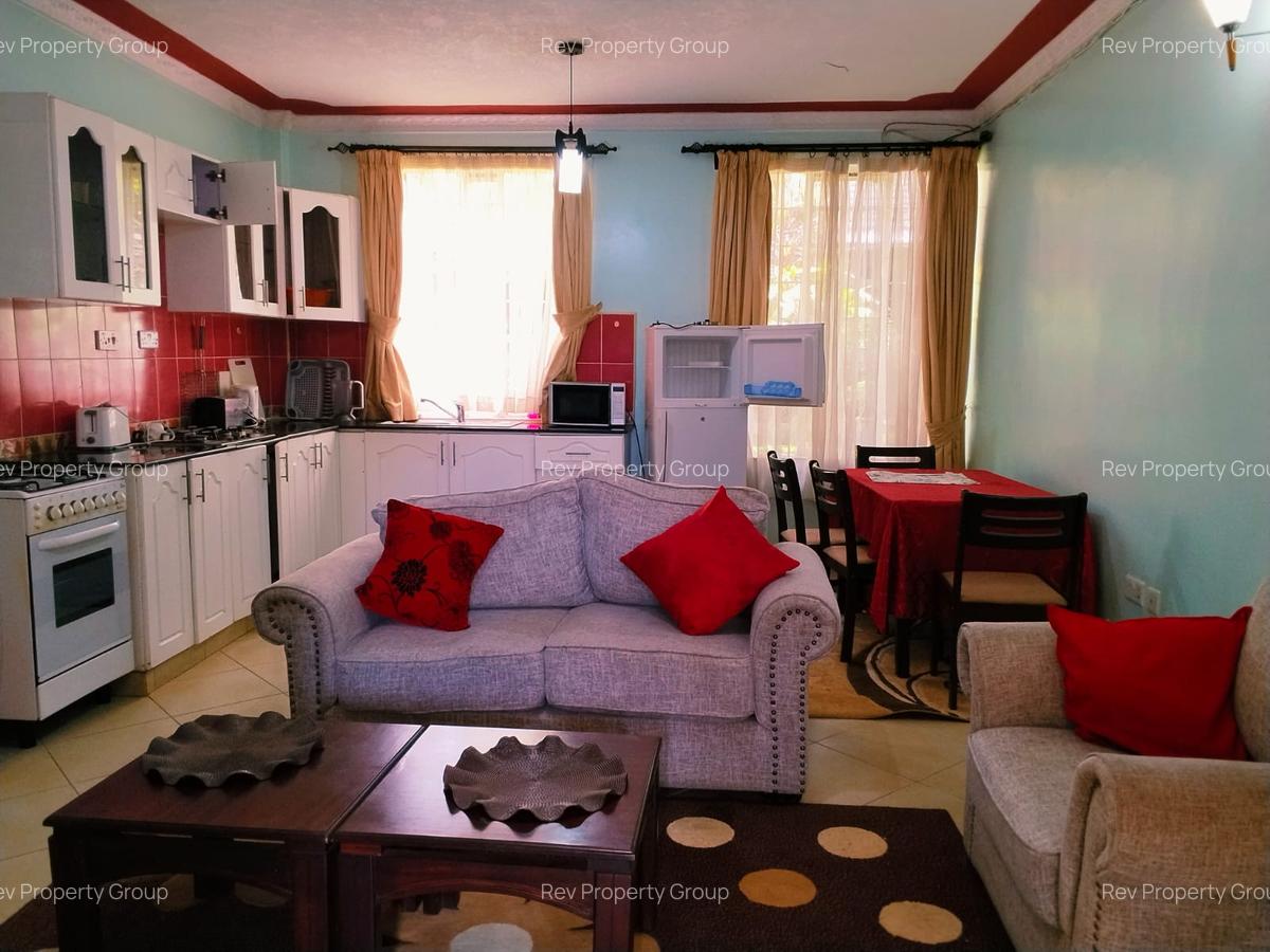 2 Bed House with En Suite in Rosslyn - 2