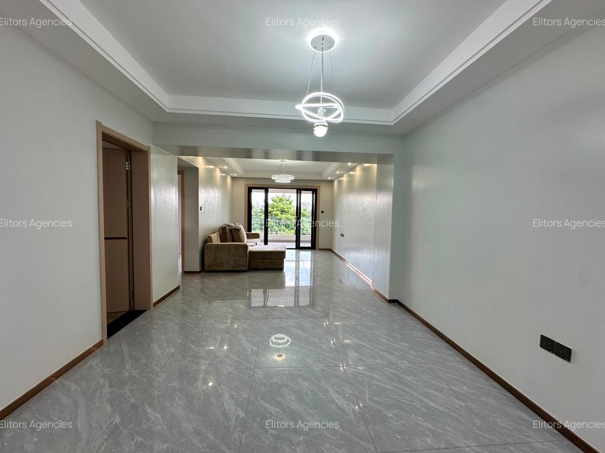 2 Bed Apartment with En Suite at Riverside Drive - 6