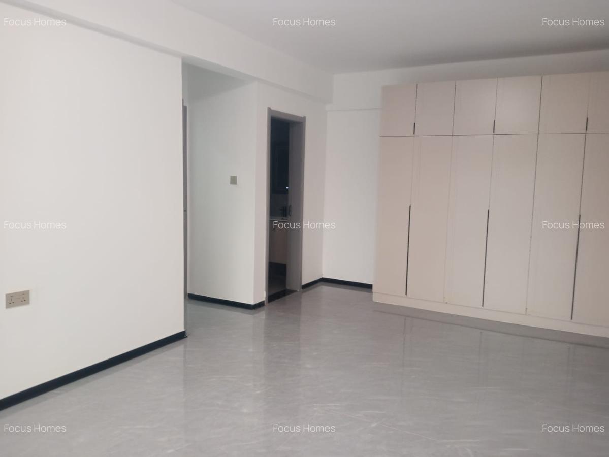 3 Bed Apartment with En Suite in Kilimani - 10