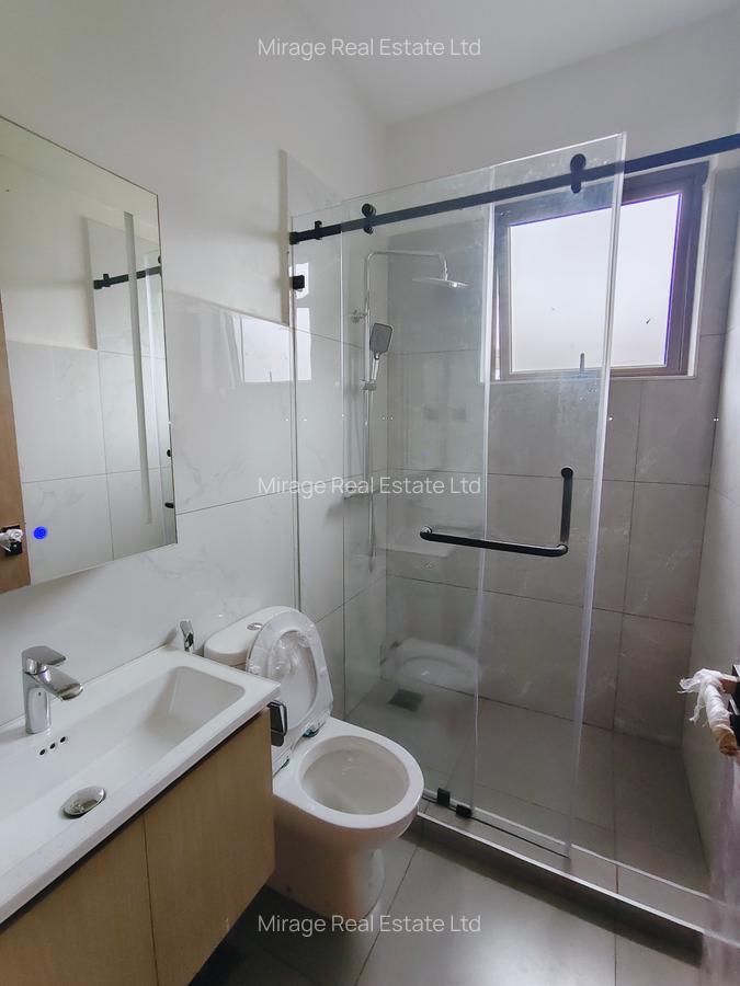 6 Bed Townhouse with En Suite in Lavington - 15