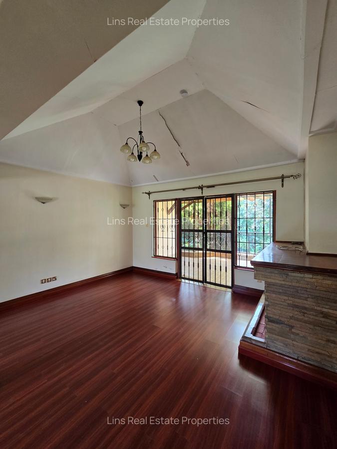 5 Bed Townhouse with En Suite in Runda - 16