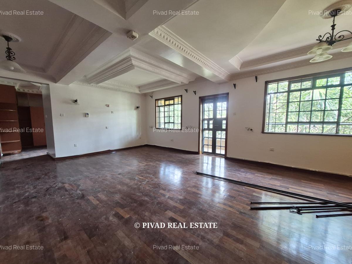 5 Bed House with Garden in Runda - 8