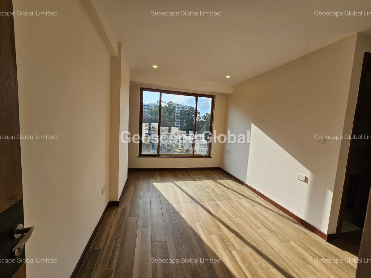 3 Bed Apartment with En Suite in Westlands Area - 1