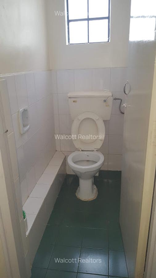 3 Bed Apartment with En Suite in Embakasi - 10