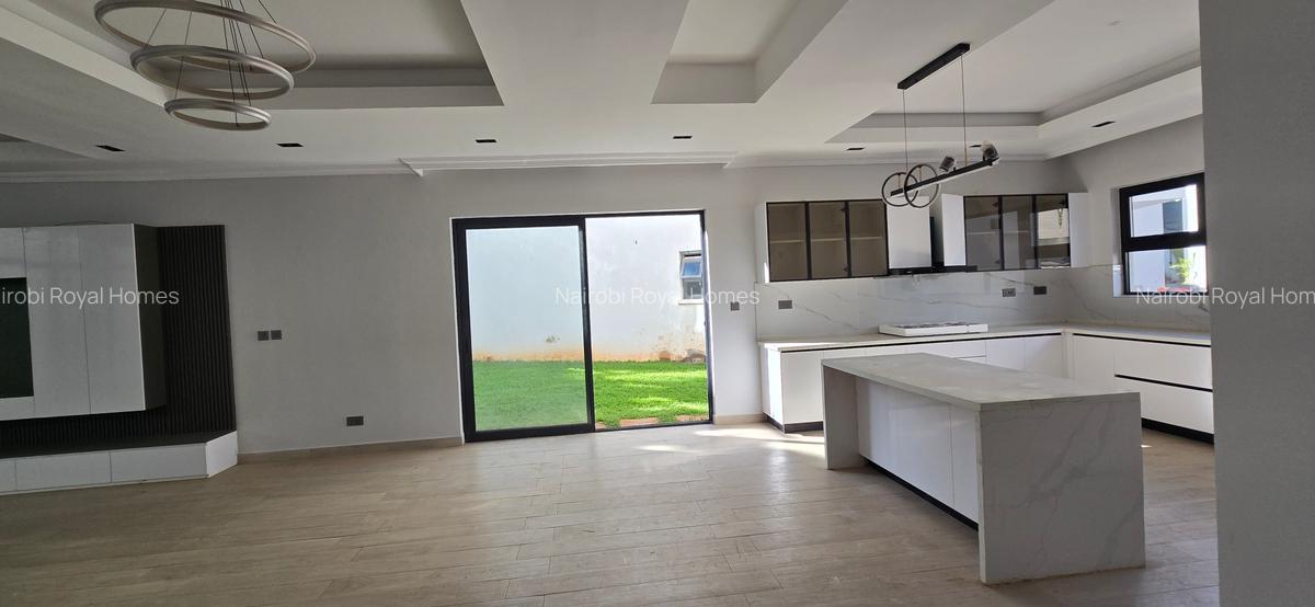 5 Bed Townhouse with En Suite at Lavington Green - 4