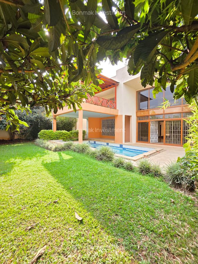 4 Bed Townhouse with En Suite at Lavington Green - 11