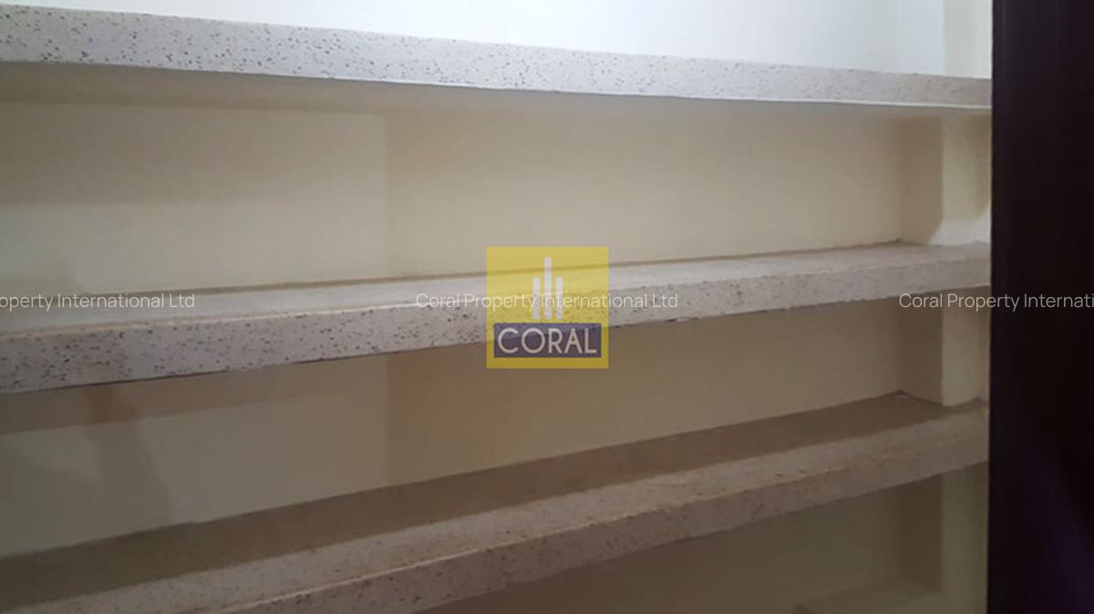 3 Bed Apartment with Borehole in Parklands - 3
