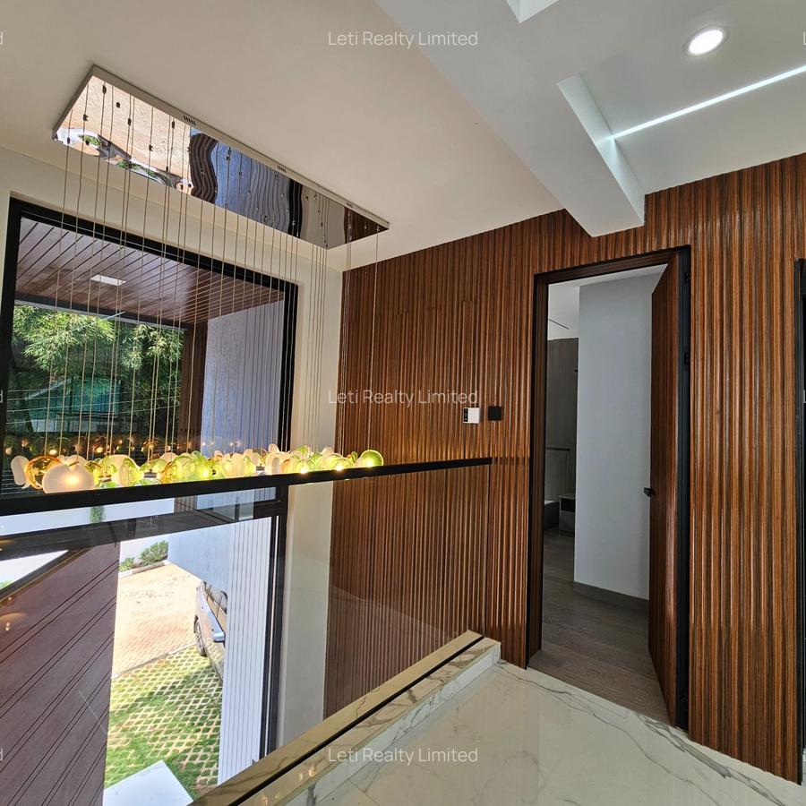 6 Bed Townhouse with En Suite in Lavington - 6