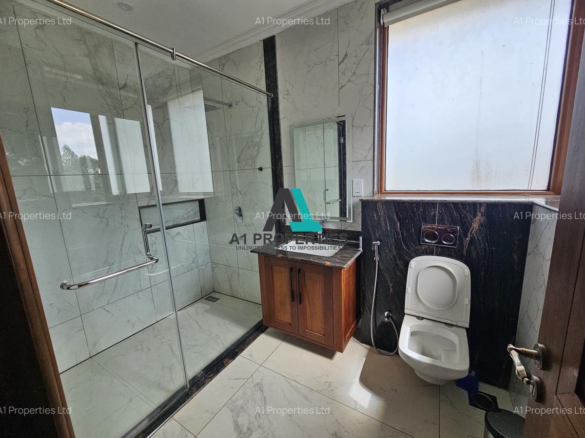 6 Bed Townhouse with En Suite in Lavington - 12