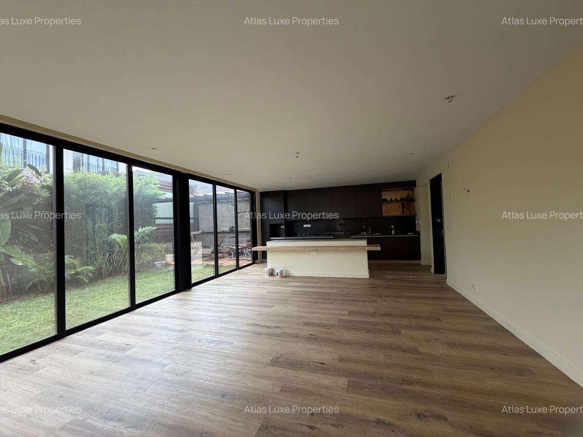 4 Bed Townhouse with En Suite in Runda - 2