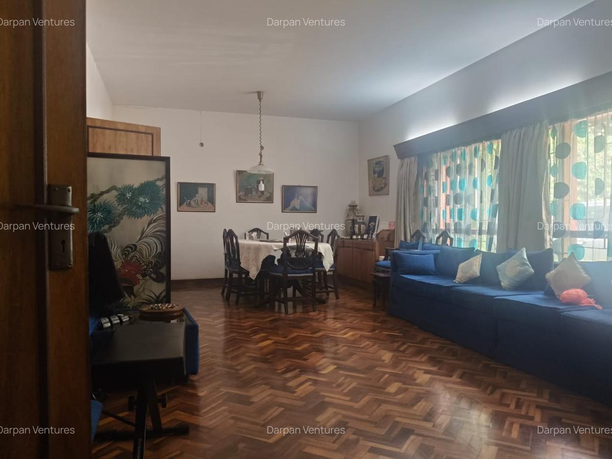 5 Bed House with Garden in Parklands - 6