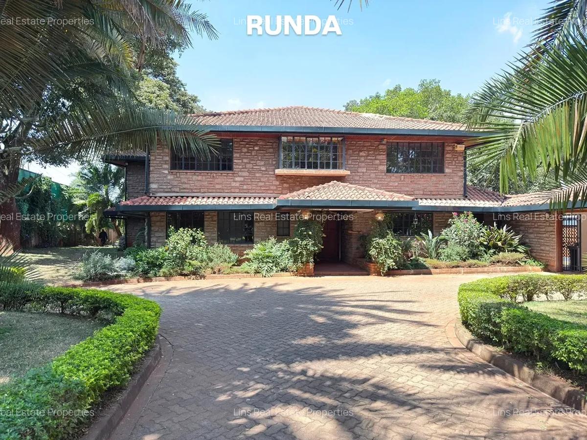 5 Bed Townhouse with En Suite in Runda - 1