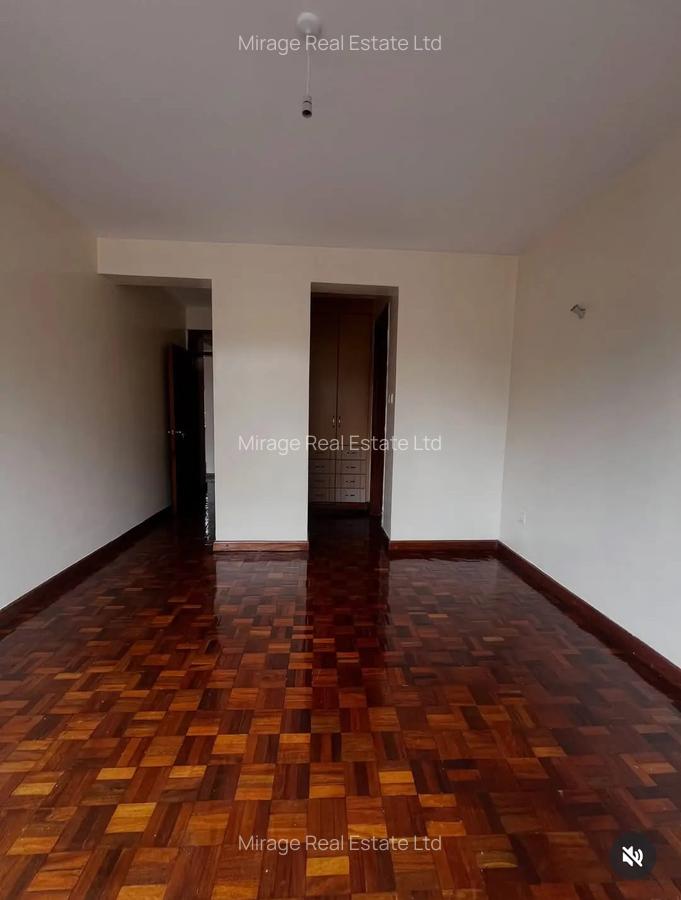 2 Bed Apartment with En Suite in Lavington - 8