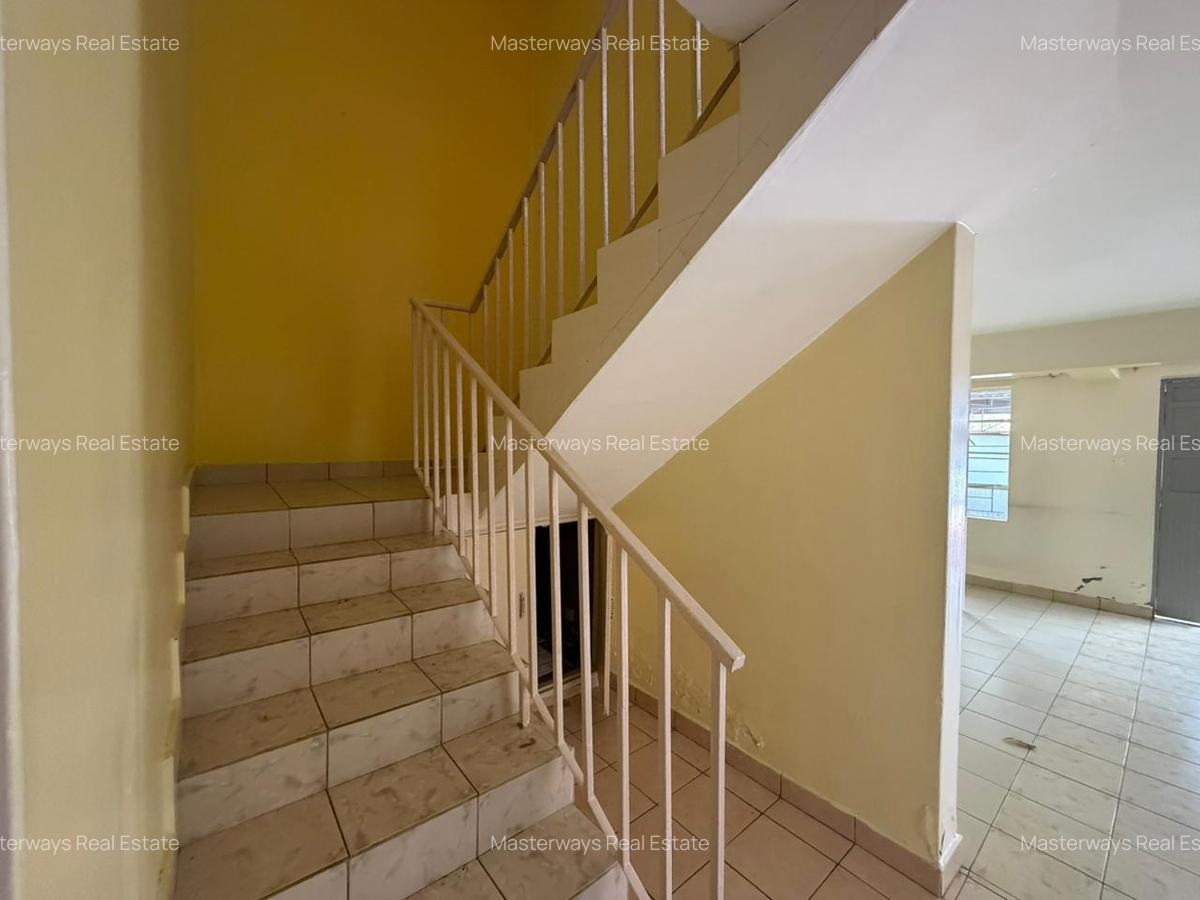 4 Bed House with En Suite in South C - 5