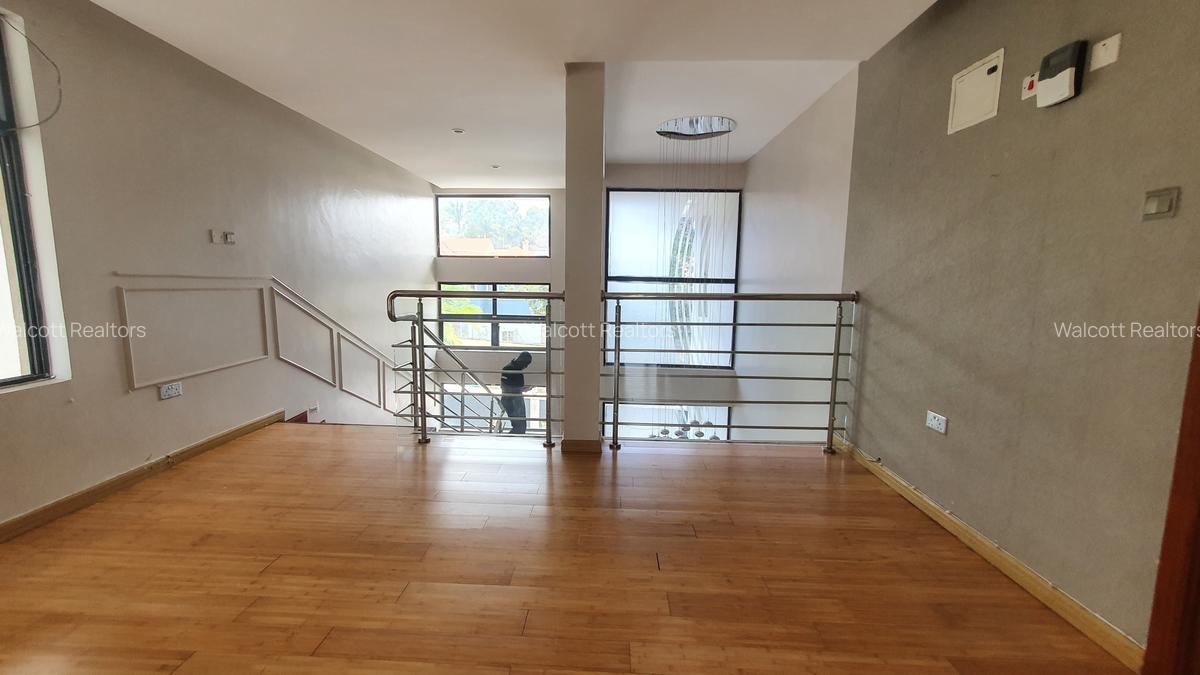 5 Bed Apartment with En Suite in Lavington - 4