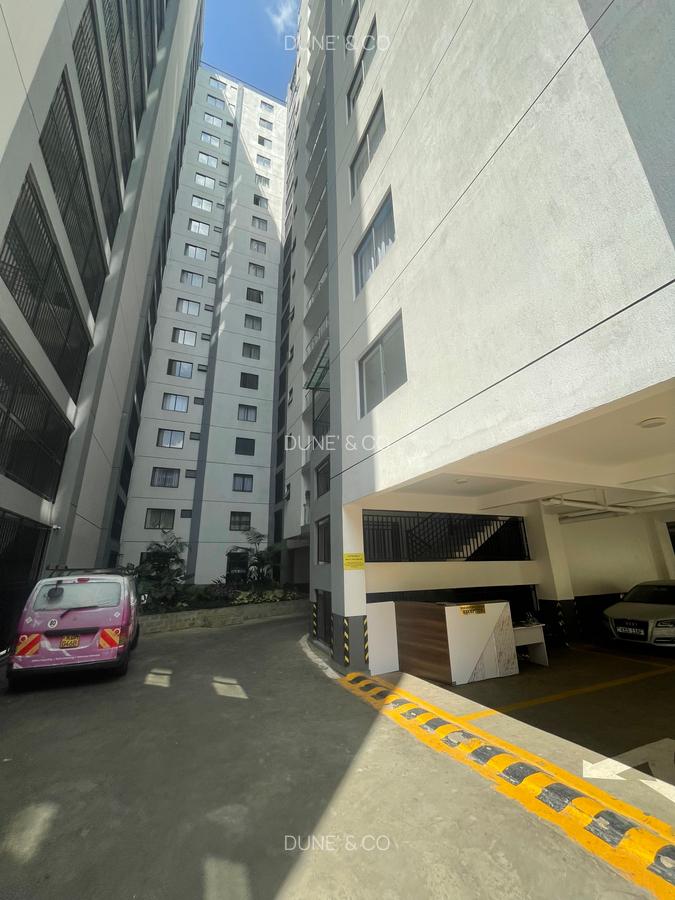 2 Bed Apartment with En Suite in Riverside - 16