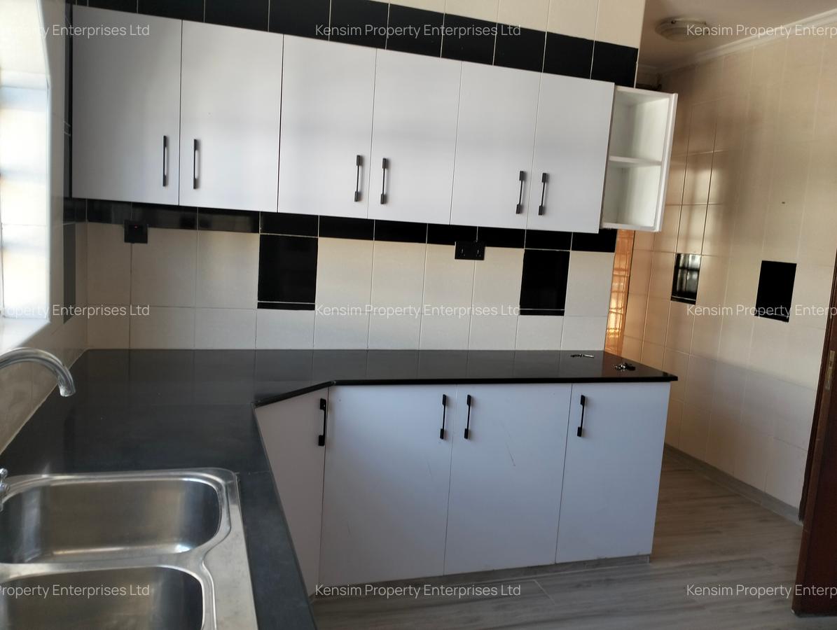 4 Bed Townhouse with En Suite in Lavington - 2
