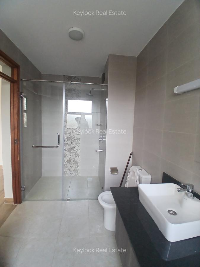 3 Bed Apartment with En Suite at Mandera Road - 15