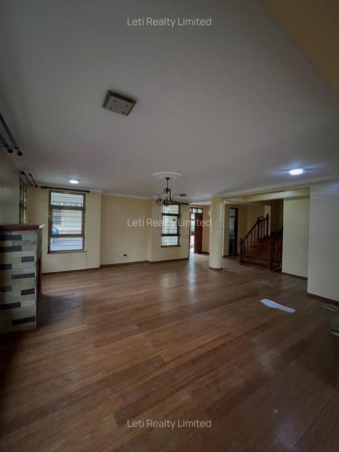 5 Bed Townhouse with En Suite in Lavington - 5