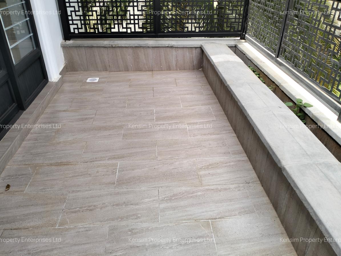 7 Bed Townhouse with En Suite in Runda - 15