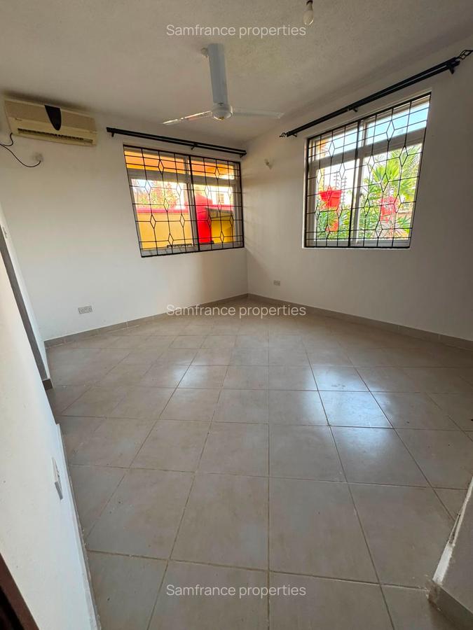 2 Bed Apartment with En Suite at Volume - 5