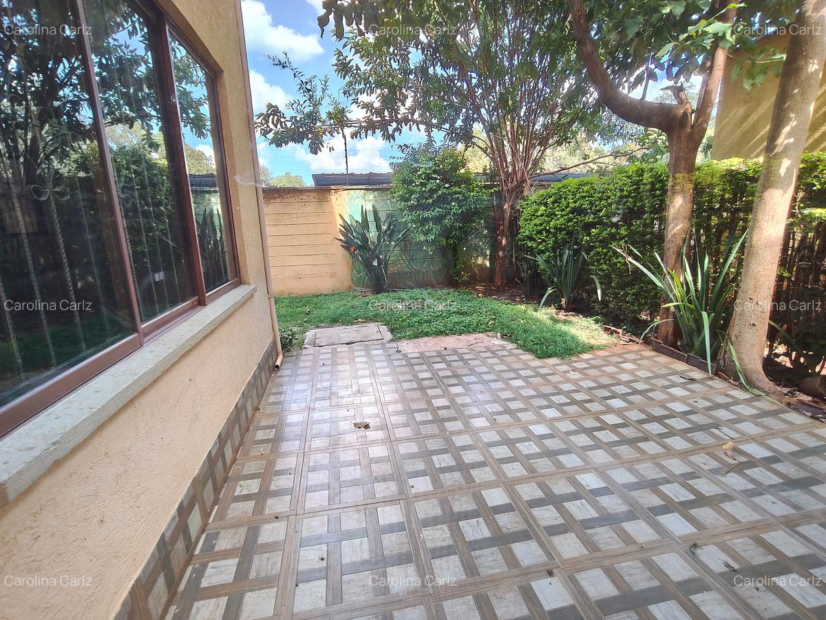 5 Bed House with En Suite in Westlands Area - 12