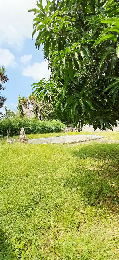 3 Bed Villa with En Suite at Malindi - 16