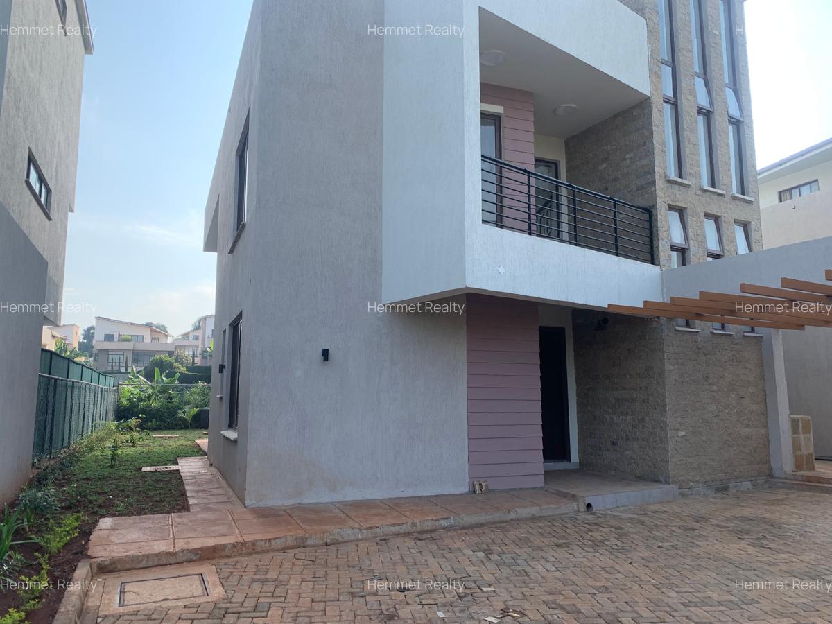 4 Bed Townhouse with En Suite in Runda - 7
