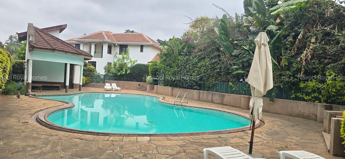 4 Bed Townhouse with En Suite at Lavington Green - 3