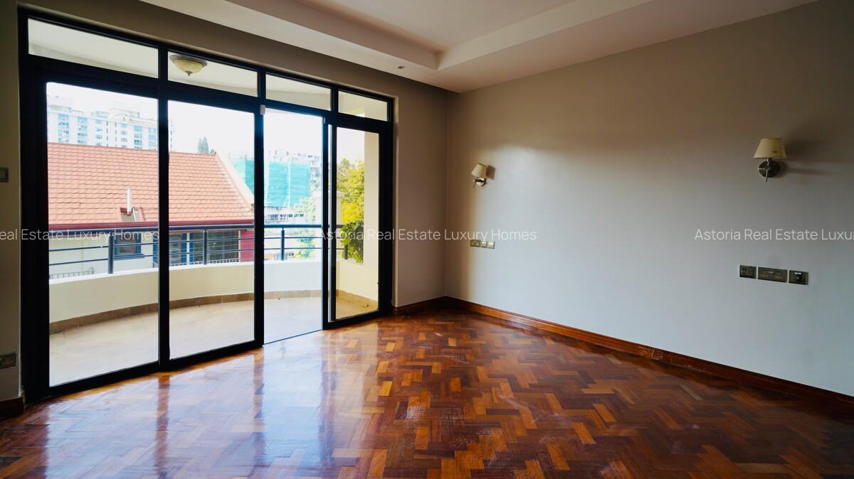 4 Bed Apartment with En Suite at 2026-535 - 4